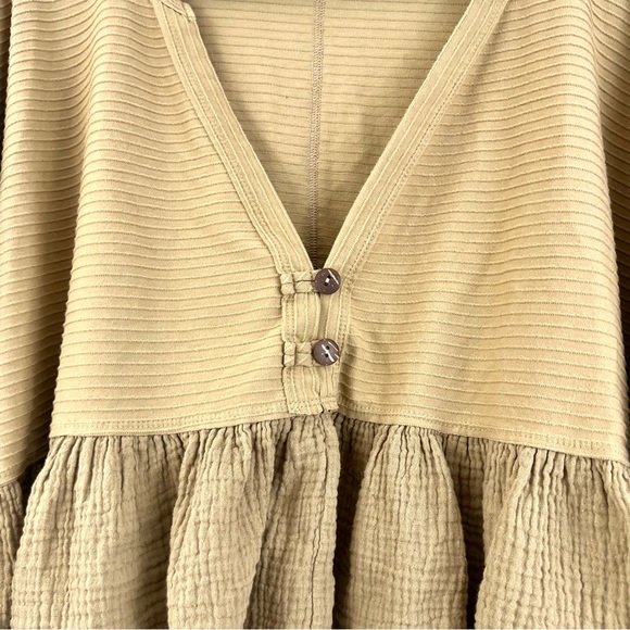 (Never Worn) Free People Dallas Henley Top — (M) - Picture 4 of 10